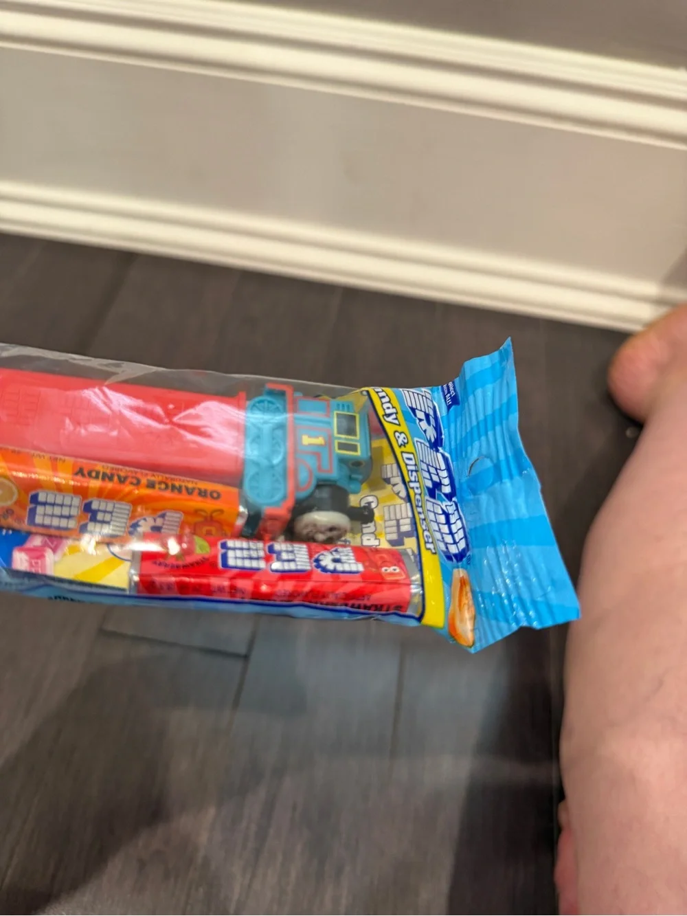 NWT Thomas & Friends Blue Train PEZ Candy Dispenser with Red Base